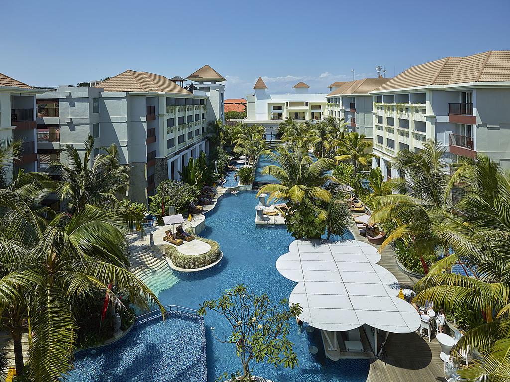 A view of the long pool at Swiss-Belresort Sanur.