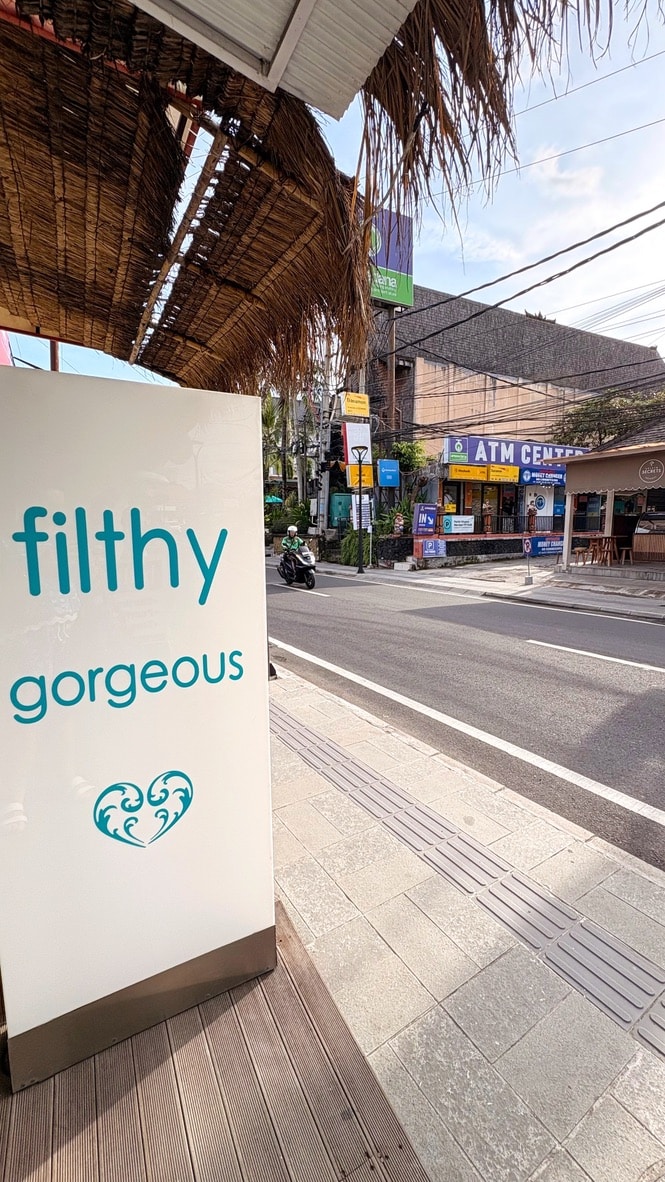 Flithy Gorgeous silver jewellery (shopping in Sanur).